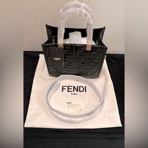 ❌❌ SOLD FENDI Sunshine Small Shopper